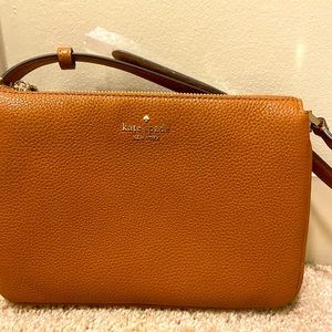 Kate Spade LEILA TRIPLE GUSSET CROSSBODY
